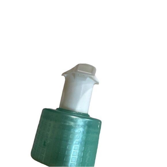 Lubriderm Soothing Relief Daily Lotion Cooling Itchy Dry Skin 13.5 fl oz - Picture 3 of 3